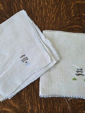 Vintage/Antique Embroidered White Linen Handkerchiefs w/ Light Blue Trim/Pagodas